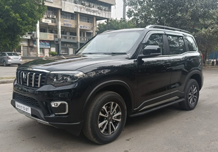 Scorpio N Auto Z8 Car